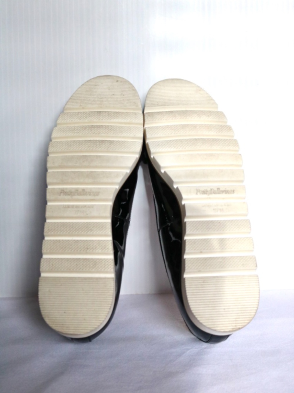 Pretty Ballerinas Black Patent Leather Shoes Flats Bow Made in Spain Size 37.5 - Picture 7 of 9